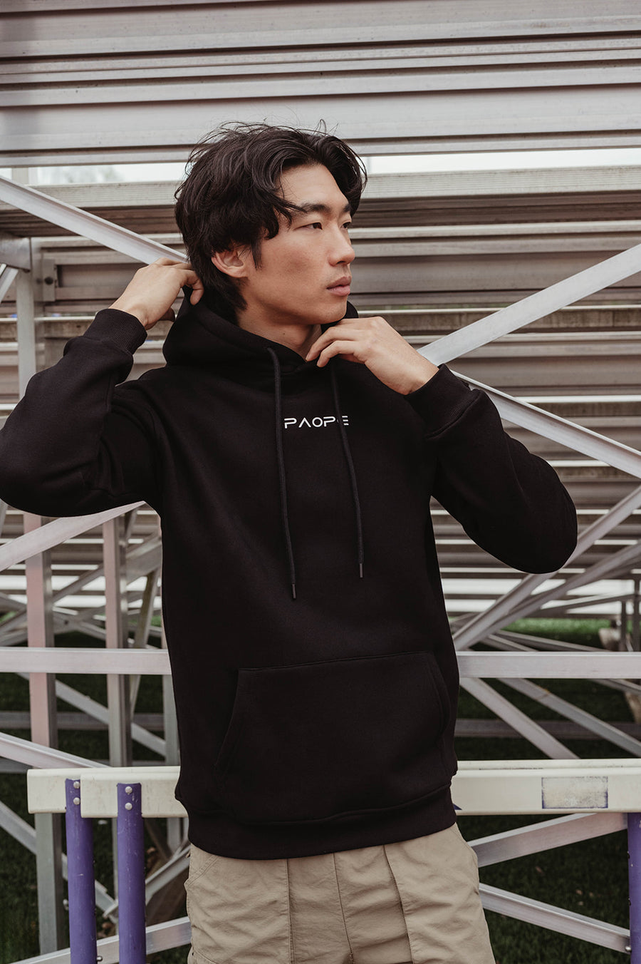 LOGO COLLECTION: HOODIE IN COTTON MIDNIGHT BLACK