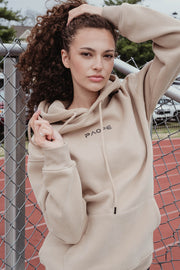 LOGO COLLECTION: HOODIE IN COTTON DUNE BROWN